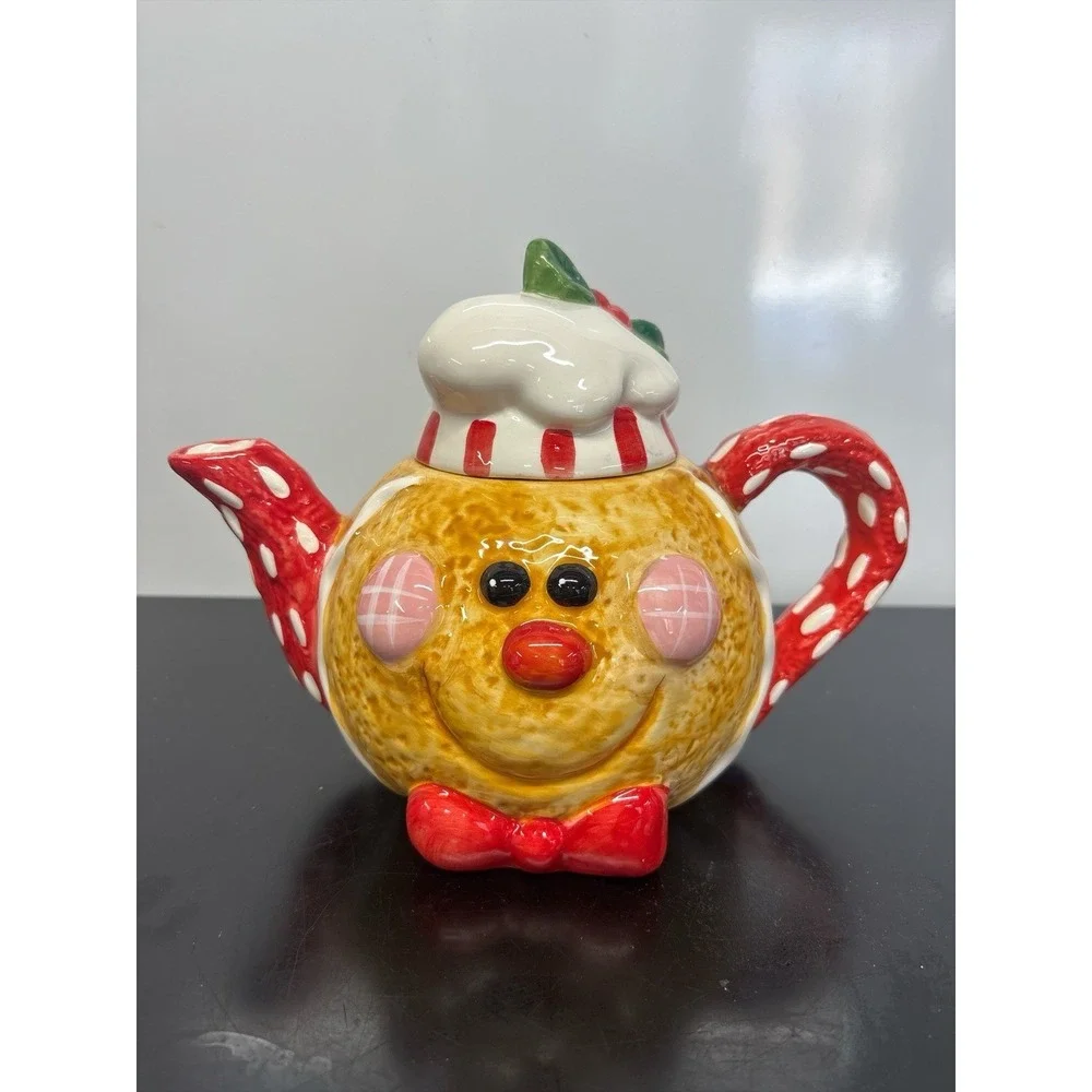 Gingerbread Lane Ceramic Teapot With Polka Dot Handles‎ & Holly-Trimmed Lid